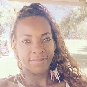 Meet your Posher, Ronnette